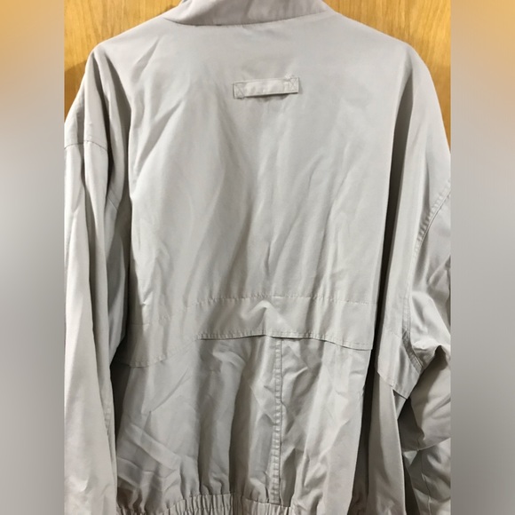 Men’s jacket. Clipper mist of London town brand.Cream colored with teal accents. - Picture 7 of 7